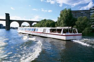 Bootstour durch Stockholm - Königliche Brücken Bootstour