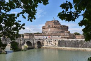 Castel Sant’Angelo, Engelsburg Rom, Skip the Line Ticket Rom, Audio Guide App Engelsburg, Rom Eintritt ohne Anstehen, Engelsburg Öffnungszeiten, Rom Sehenswürdigkeiten, Hadrians Mausoleum Ticket, Rom Panoramablick Burg, Castello Sant’Angelo Audioguide